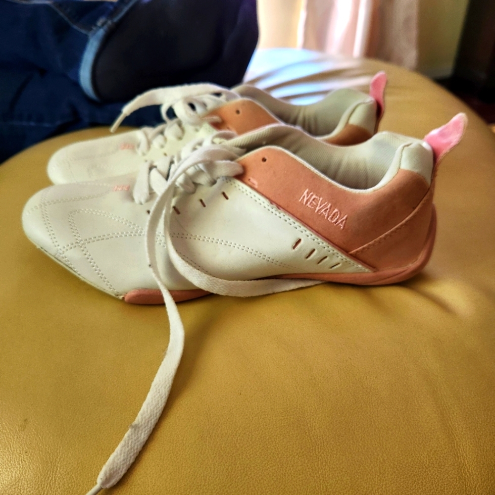 Nevada White and Pink Sneakers 8M